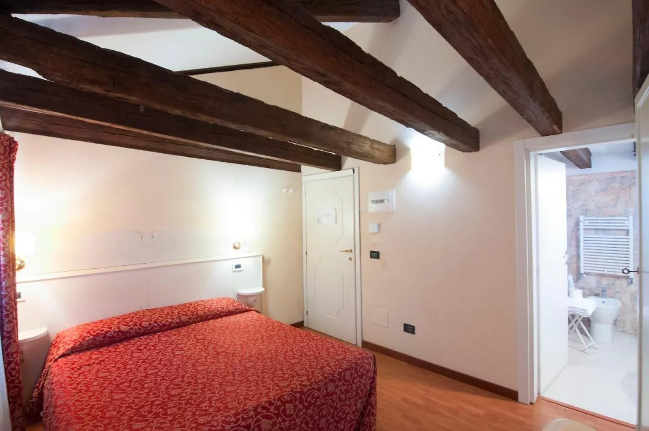 Venice Resorts Guest House 0*,  Włochy