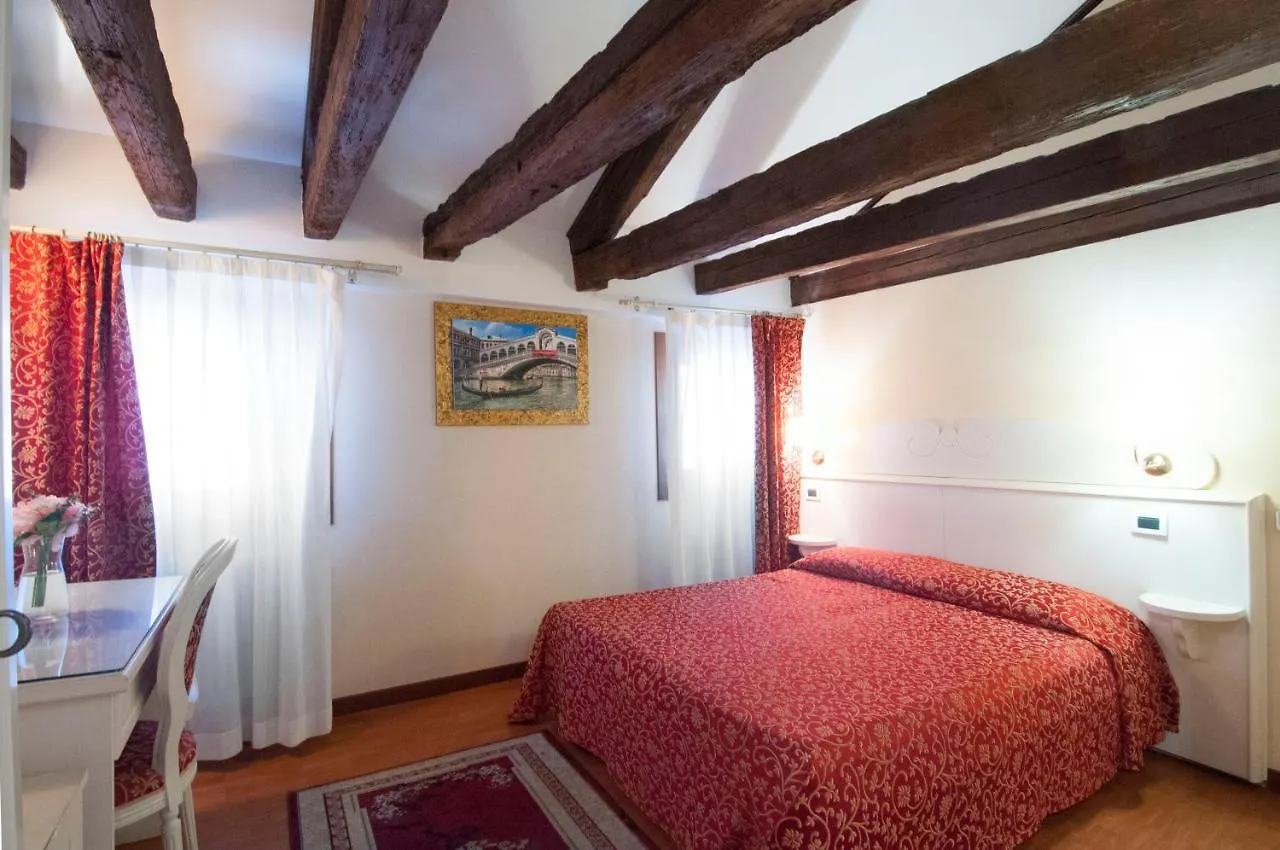 Venice Resorts Guest House Włochy